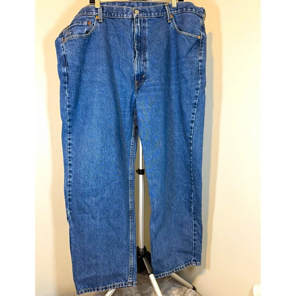 Levi’s Men’s Blue Denim Jeans Relaxed Fit Straight Mid Rise Medium Wash 5-Pocket